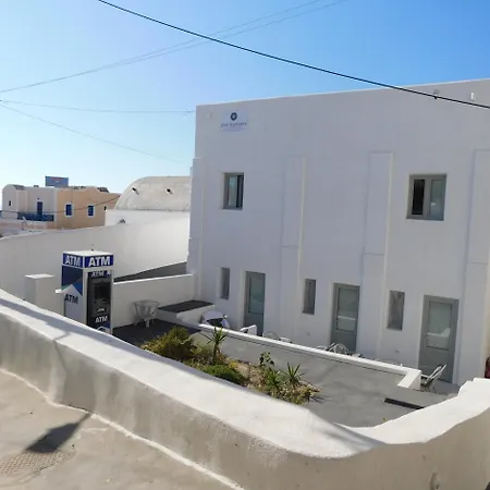 Vibrant Vertex Rooms- Center * Fira (Santorini)