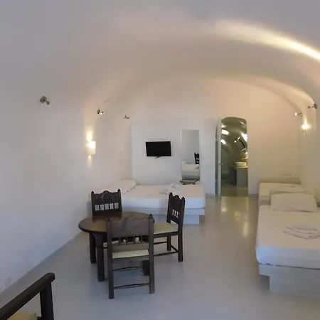 Apartment Vibrant Vertex Rooms- Center Fira (Santorini)